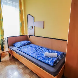 Cozy - U3 Hutteldorferstrasse Privatunterkunft