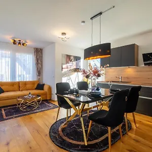 Bennett Apartment