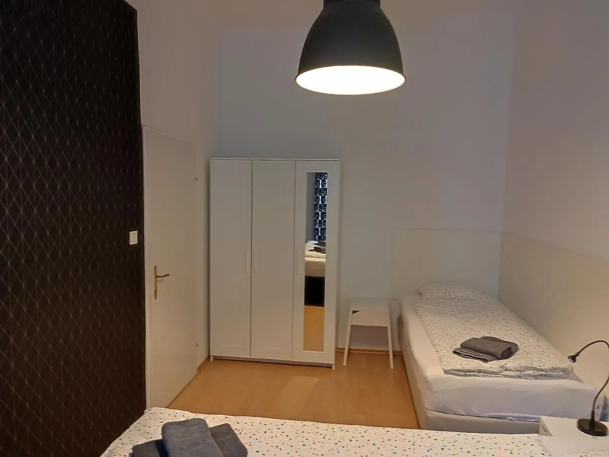 Apartments Near Schoenbrunn Wien