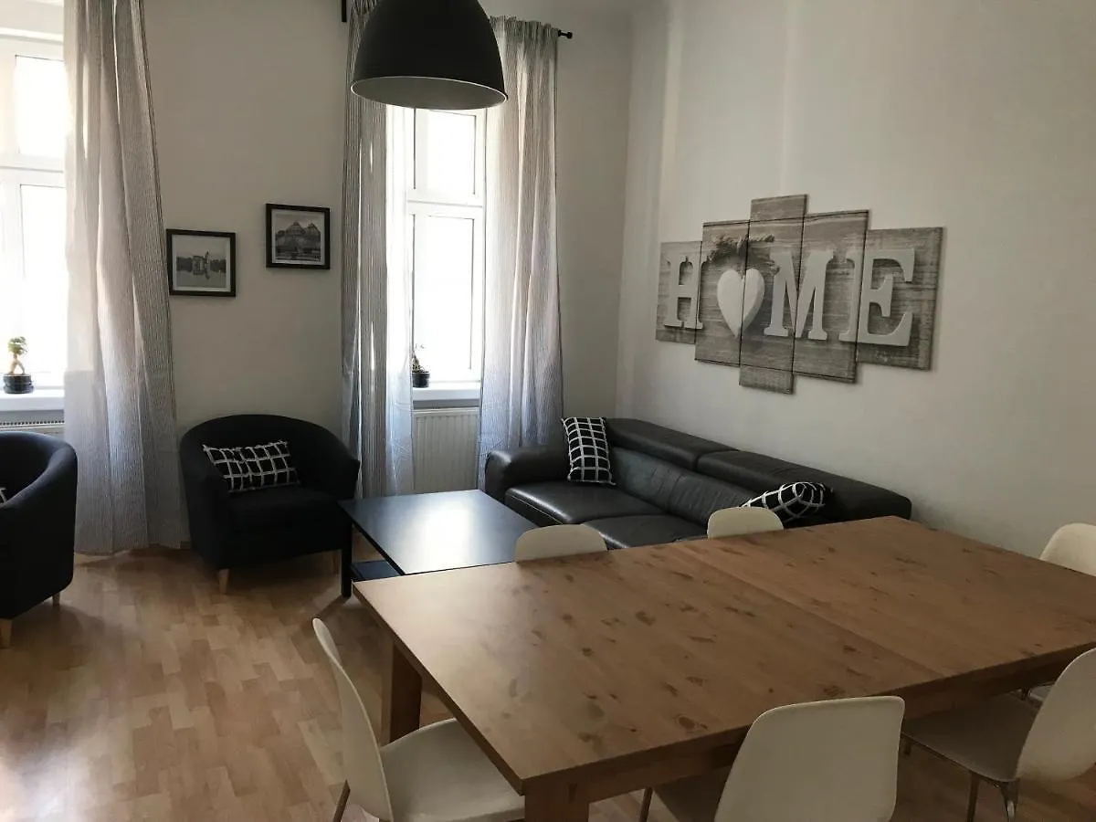 Apartments Near Schoenbrunn Vienna