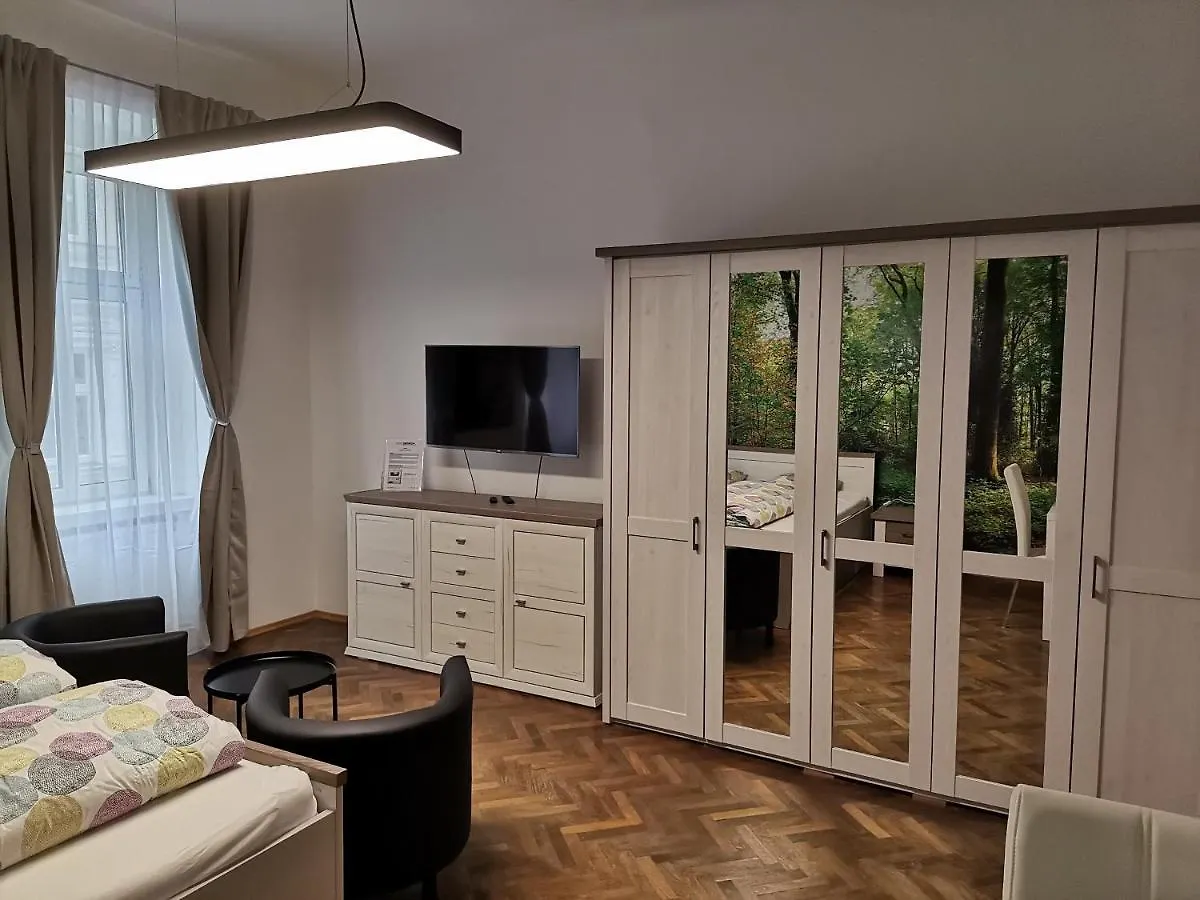 Apartments Near Schoenbrunn Wien