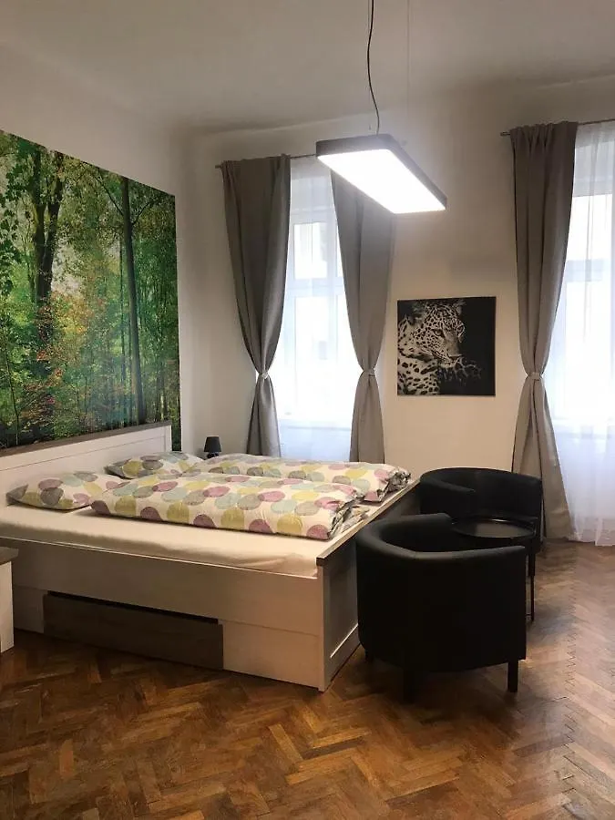 Apartments Near Schoenbrunn Wien