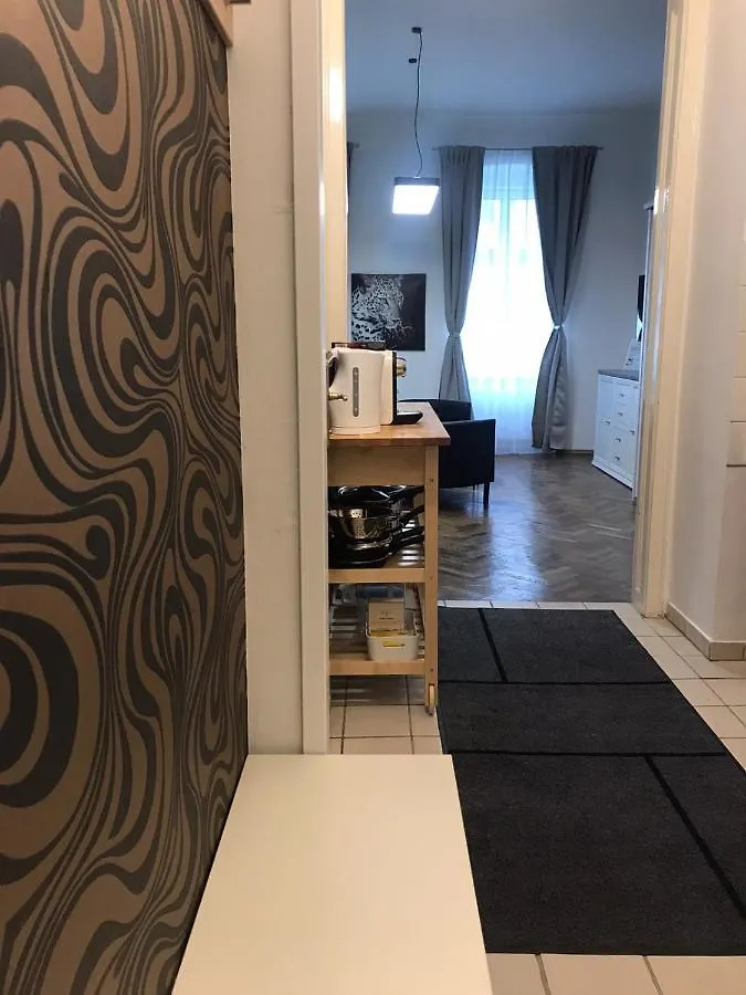 Apartments Near Schoenbrunn Wien
