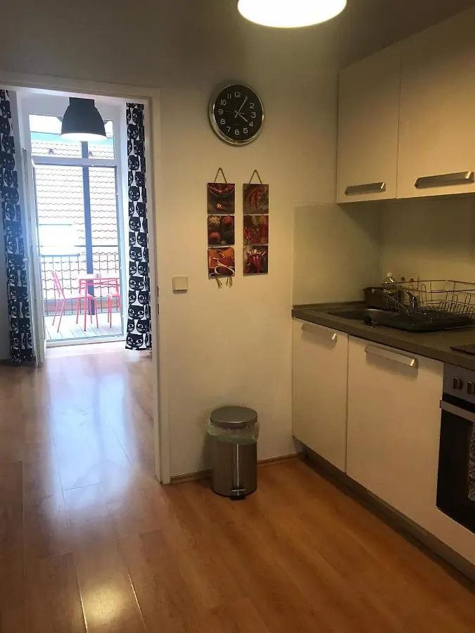 Apartments Near Schoenbrunn Vienna 0*,